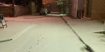 Η Αποκριάτικη Κοζάνη ντύθηκε στα λευκά- VIDEO