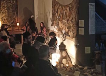 Παρουσία του ΠΡΩΤΟΣΥΓΚΈΛΛΟΥ της Ιεράς Μητροπόλεώς μας Αρχιμανδρίτου Νικηφόρου Μανάδη ,η “ξεχωριστή” εκδήλωση του Γ’ Γυμνασίου Πτολεμαΐδας, για τα 100 χρόνια από τη Μικρασιατική καταστροφή. (ρεπορτάζ της Κούλας Πουλασιχίδου)- φώτο βίντεο