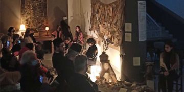 Παρουσία του ΠΡΩΤΟΣΥΓΚΈΛΛΟΥ της Ιεράς Μητροπόλεώς μας Αρχιμανδρίτου Νικηφόρου Μανάδη ,η “ξεχωριστή” εκδήλωση του Γ’ Γυμνασίου Πτολεμαΐδας, για τα 100 χρόνια από τη Μικρασιατική καταστροφή. (ρεπορτάζ της Κούλας Πουλασιχίδου)- φώτο βίντεο