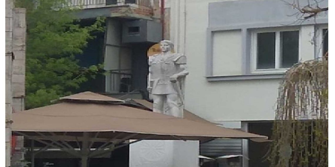 Πτολεμαΐδα: Μεταφορά του ανδριάντα του Πτολεμαίου Α’ σε άλλο σημείο της κεντρικής πλατείας