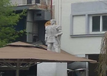 Πτολεμαΐδα: Μεταφορά του ανδριάντα του Πτολεμαίου Α’ σε άλλο σημείο της κεντρικής πλατείας