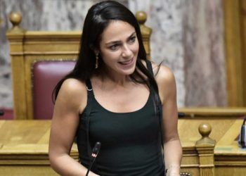 Μιχαηλίδου: Άνοιξε η πλατφόρμα των αιτήσεων για τον Προσωπικό Βοηθό -Σε ποιους απευθύνεται το πρόγραμμα