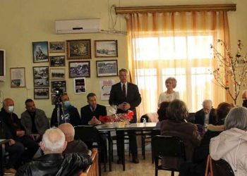 Δήμος Αμυνταίου: Το ΚΑΠΗ Αμυνταίου επισκέφθηκε ο Δήμαρχος Α. Μπιτάκης προκειμένου να ανταλλάξουν ευχές για το Πάσχα
