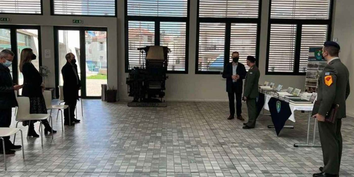 Δωρεά βιβλίων του Γενικού Επιτελείου Στρατού προς την Κοβεντάρειο Δημοτική Βιβλιοθήκη Κοζάνης