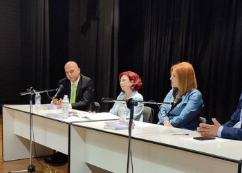 Το βιβλίο του Βασίλειου Μακαρίου από την Πτολεμαΐδα  “Άνθρωποι επί……τέλους” παρουσιάσθηκε στο Πνευματικό Κέντρο Πτολεμαΐδας