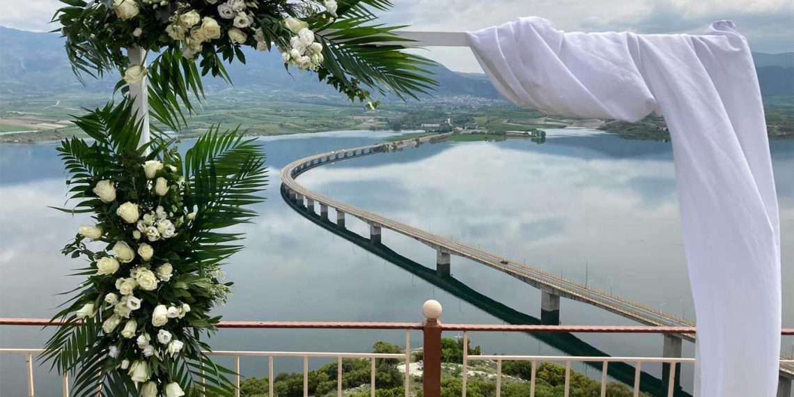 Το “μπαλκόνι” της Νεράιδας, ιδανικό σκηνικό για γάμους!