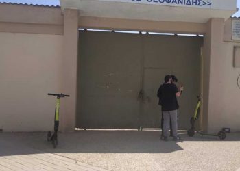 Ο Δήμος Εορδαίας προειδοποιεί με εξώδικο την εταιρεία για τα «άναρχα» ηλεκτρικά πατίνια που κυκλοφορούν στην πόλη
