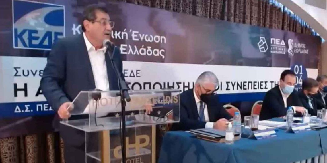 Κ. Πελετίδης, δήμαρχος Πατρέων στο συνέδριο ΚΕΔΕ: “Υπάρχει κανείς που πιστεύει ότι παίρνουν αποφάσεις για την προστασία του περιβάλλοντος;- Ο λιγνίτης μπορεί να αξιοποιηθεί” -VIDEO”
