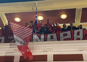 Κοζάνη: Με πυροτεχνήματα και το “Έντεκα” οι έξαλλοι πανηγυρισμοί για το πρωτάθλημα