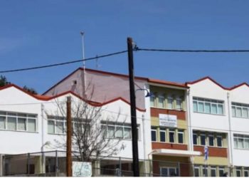 Φλώρινα: Επιστολή συλλόγου γονέων έφτασε στο Μαξίμου – Δόθηκε λύση στο πρόβλημα φωτισμού του σχολείου