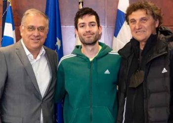 Θεοδωρικάκος: Υποδέχθηκε Τεντόγλου και Πομάσκι -«Σε ευχαριστούμε Μίλτο που κάνεις υπερήφανους τους Έλληνες»