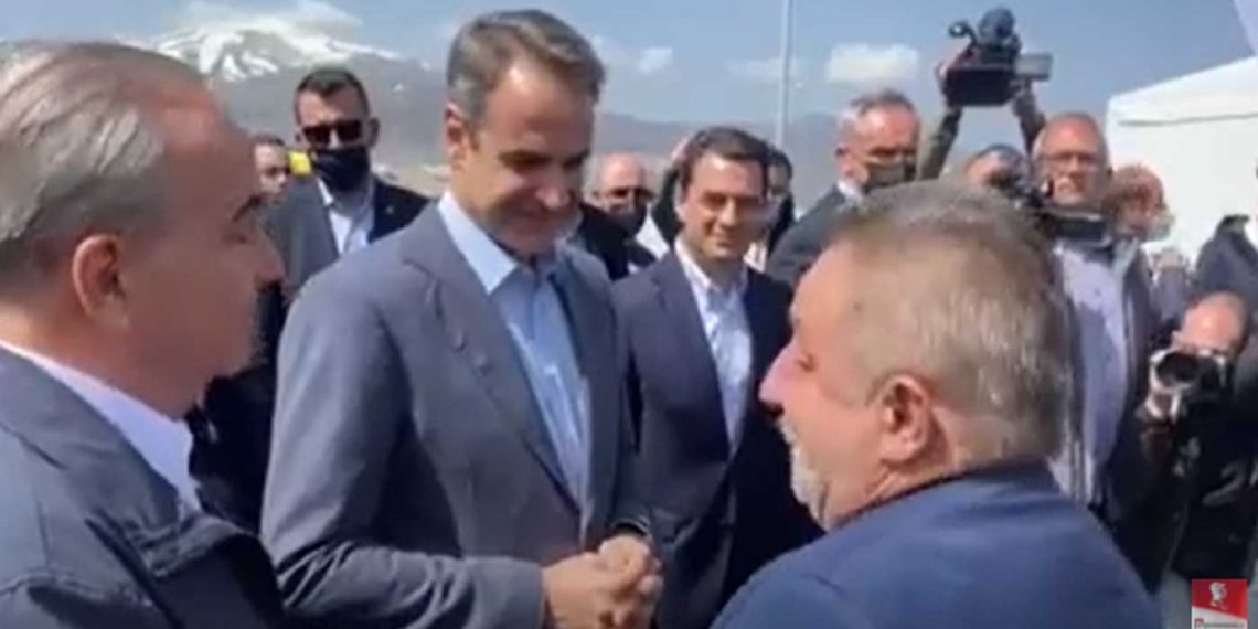 Η στιχομυθία του Πρωθυπουργού με τον Κυριάκο Τσανακτσίδη για την Ακρινή: “Σας έχουμε κάνει μια πολύ ελκυστική πρόταση”-VIDEO