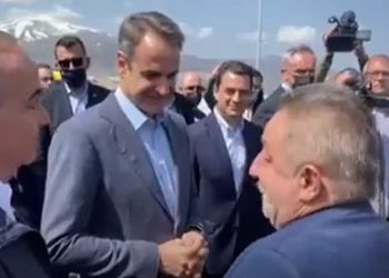 Η στιχομυθία του Πρωθυπουργού με τον Κυριάκο Τσανακτσίδη για την Ακρινή: “Σας έχουμε κάνει μια πολύ ελκυστική πρόταση”-VIDEO