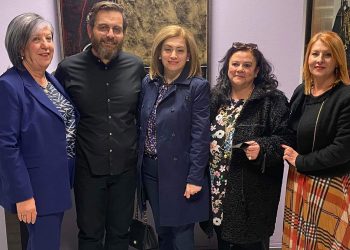 Συναυλία με πασχαλινό ρεπερτόριο με θέμα : ” Τον θρήνο της Παναγίας δίπλα στο Σταυρό του μαρτυρίου” από το Βαρβούτειο Ωδείο (φώτο-βίντεο)