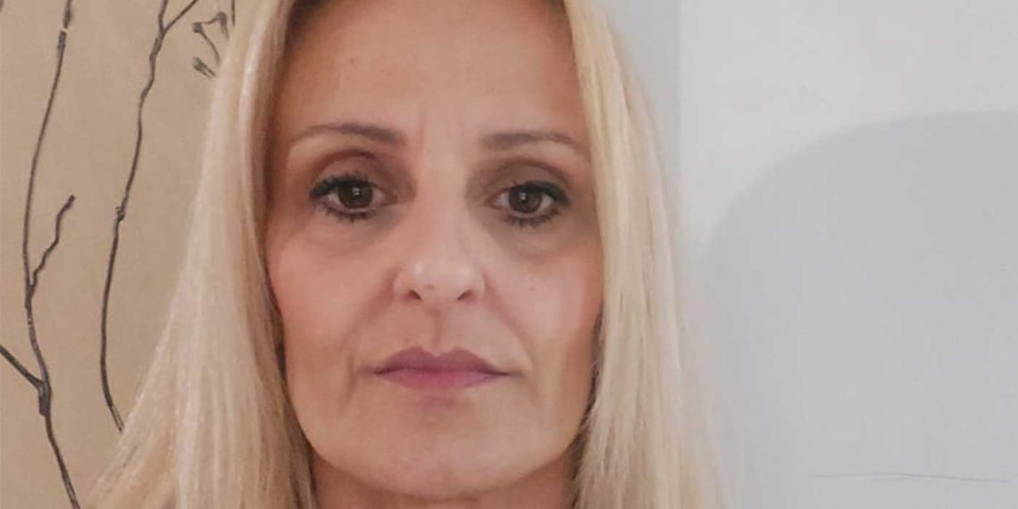 Αφροδίτη Βασταρούχα- Πρόεδρος Σωματείου Κουρέων- Κομμωτών: «Δώδεκα χρόνια τώρα η εξαθλίωση καλά κρατεί. Καλούμε όλο το κόσμο στην απεργία της Τετάρτης»