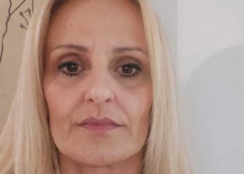 Αφροδίτη Βασταρούχα- Πρόεδρος Σωματείου Κουρέων- Κομμωτών: «Δώδεκα χρόνια τώρα η εξαθλίωση καλά κρατεί. Καλούμε όλο το κόσμο στην απεργία της Τετάρτης»