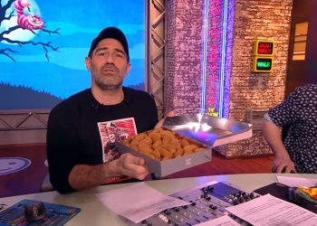 Οι φημισμένες τουλούμπες Βελβεντού ΖΑΝΔΕ “τρέλαναν” τους Ράδιο Αρβύλα-VIDEO