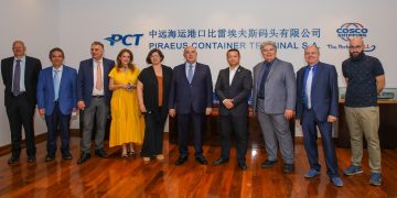 Επίδειξη του έργου FENIX στον Εμπορευματικό Σταθμό του Λιμένα Πειραιά  παρουσία του Υφυπουργού Μεταφορών Μιχάλη Παπαδόπουλου