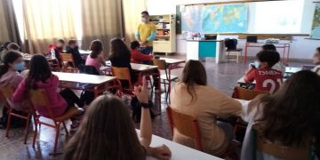 Ενημέρωση σε μαθητές δημοτικού σχολείου σχετικά με θέματα ασφαλούς πλοήγησης στο διαδίκτυο έκανε ο διοικητής του τμήματος Ασφάλειας Κοζάνης