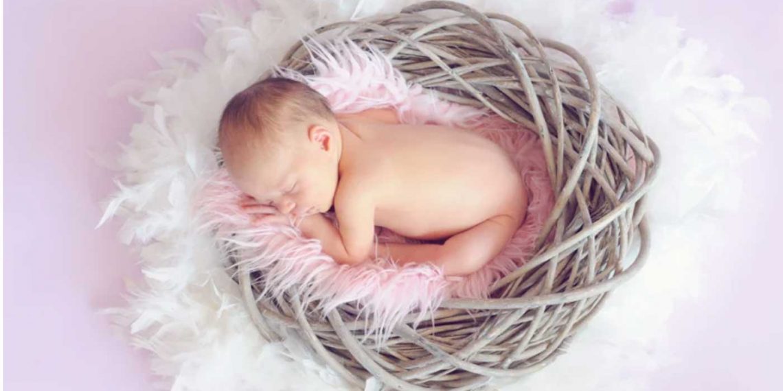 Ο ΕΟΦ ανακαλεί παρτίδες γνωστού παιδικού baby oil