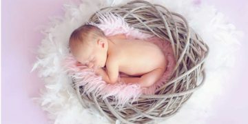 Ο ΕΟΦ ανακαλεί παρτίδες γνωστού παιδικού baby oil