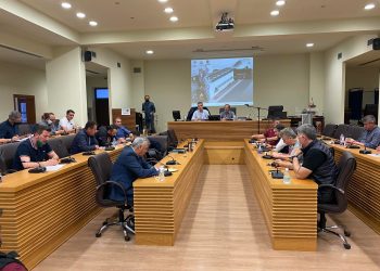 Μαλούτας για ποδοσφαιρική Κοζάνη: «Είμαστε δίπλα στο πλευρό της διοίκησης»- Μιχαηλίδης: «Παρέμβαση στη δικαιοσύνη»- VIDEO