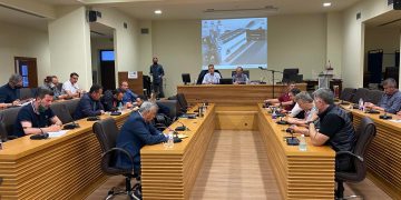 Μαλούτας για ποδοσφαιρική Κοζάνη: «Είμαστε δίπλα στο πλευρό της διοίκησης»- Μιχαηλίδης: «Παρέμβαση στη δικαιοσύνη»- VIDEO