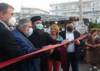 Μετά από 2 χρόνια, άνοιξε τις πύλες της η 21η ΑΝΘΟΚΟΜΙΚΗ Έκθεση του Δήμου Εορδαίας , με  μεγάλη συμμετοχή εκθετών  και επισκεπτών (ρεπορτάζ της Κούλας Πουλασιχίδου)