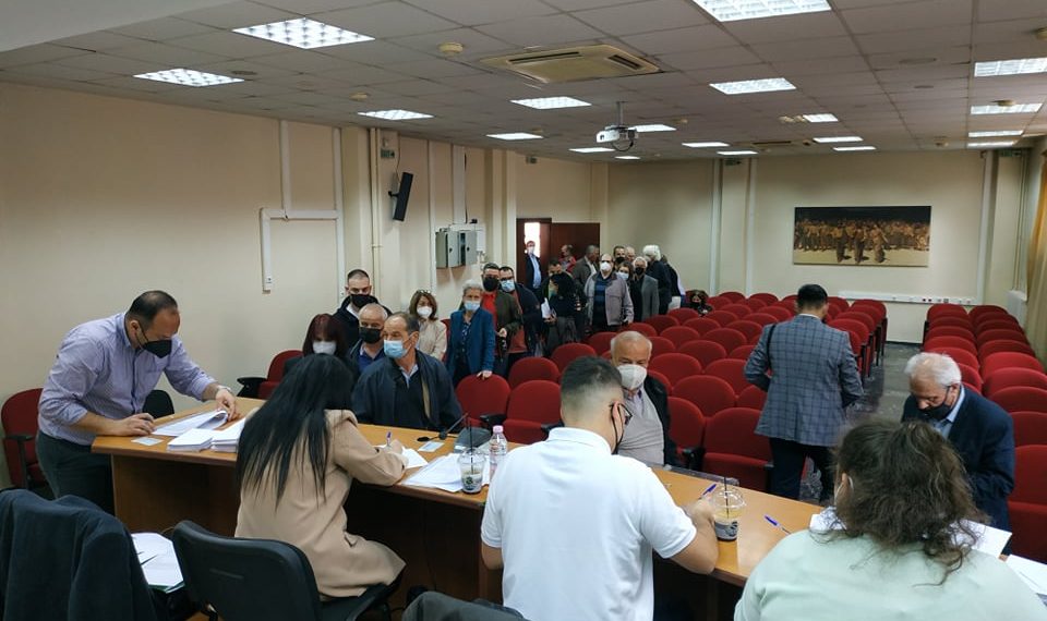 Με πολύ μεγάλη συμμετοχή πραγματοποιούνται οι εκλογές στο ΠΑΣΟΚ-ΚΙΝΑΛ για την εκλογή νέων συνέδρων (βίντεο-φώτο)