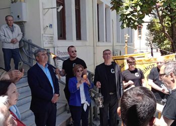 Ανάγνωση και παράδοση κοινού ψηφίσματος των συλλογών στο Δήμο Εορδαίας (φώτο)