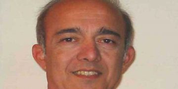 Γιατί οι άνθρωποι μένουν κολλημένοι στο παρελθόν; (του Νέστορα Κολοβού)