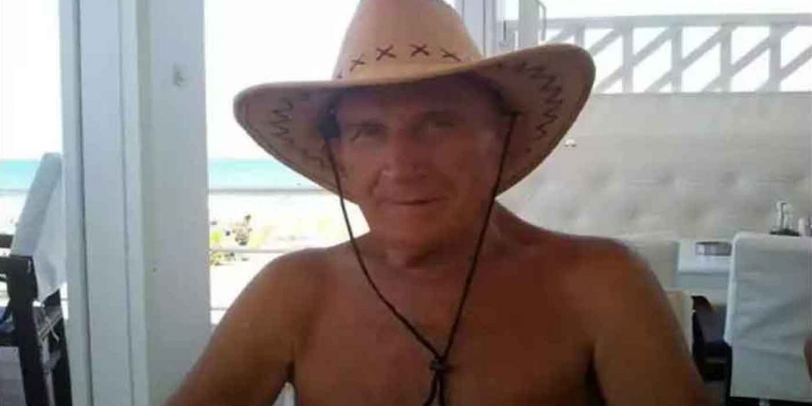 Πέθανε ο θρύλος των ερωτικών ταινιών Κώστας Γκουσγκούνης