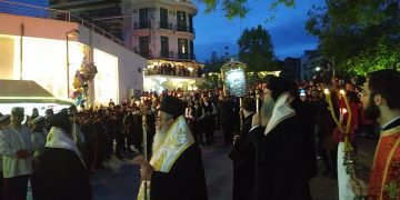 Κοζάνη: Πλήθος πιστών στη λιτάνευση της εικόνας της Παναγίας της Ζιδανιώτισσας