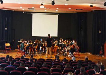 Καθήλωσε το ακροατήριό της, η “Συναυλία Συνόλων Γυμνασίου” του Μουσικού Σχολείου Πτολεμαΐδας! (ρεπορτάζ της Κούλας Πουλασιχίδου)