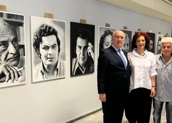 Πτολεμαΐδα: Ο Υφ. Μιχάλης Παπαδόπουλος ξεναγήθηκε στην έκθεση ζωγραφικής 60 πορτραίτα “ΣΠΟΥΔΑΙΩΝ ΕΛΛΗΝΩΝ”