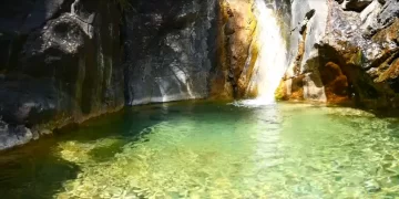 Δήμος Γρεβενών: «Ταξιδεύω Γρεβενά» – Κολύμπι στους Καταρράκτες Μεσολουρίου (Βίντεο)