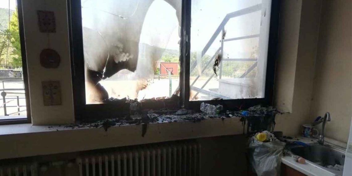 Συνελήφθη ο δράστης των εμπρησμών στο Γυμνάσιο- Λύκειο Βελβεντού- Ομολόγησε ο ανήλικος μαθητής