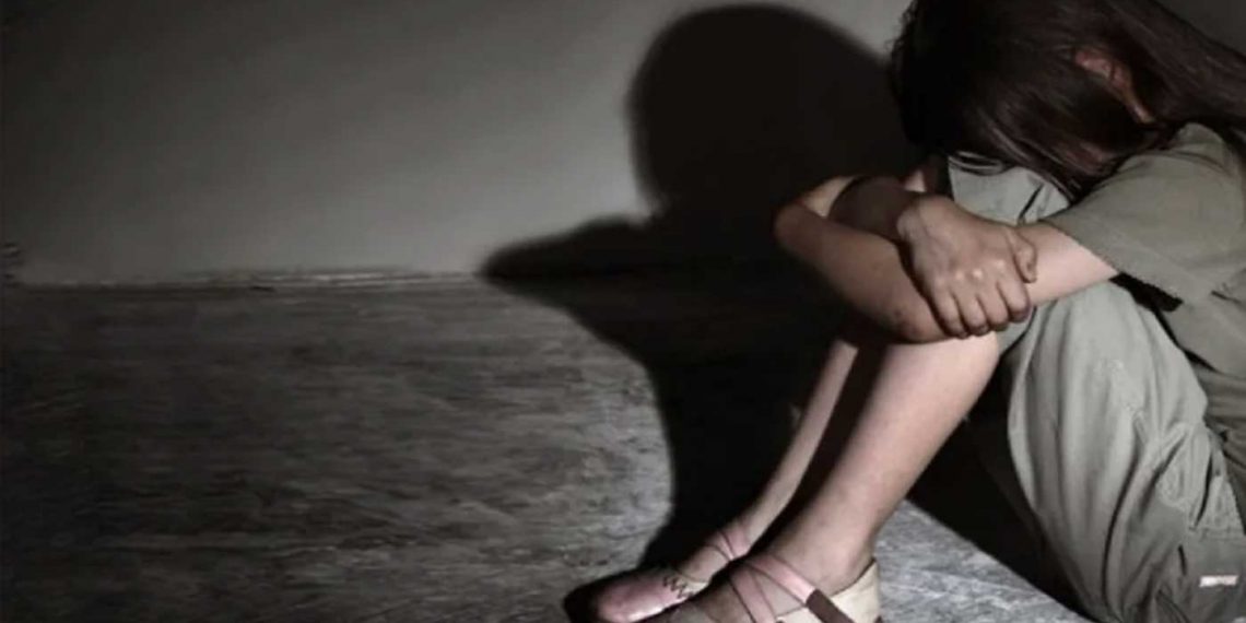 Φλώρινα: Ο βοσκός βίαζε την ανήλικη κόρη του 3 φορές την εβδομάδα