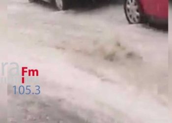 Σιάτιστα: Ποτάμι από χαλάζι. Απίστευτες εικόνες (Βίντεο)