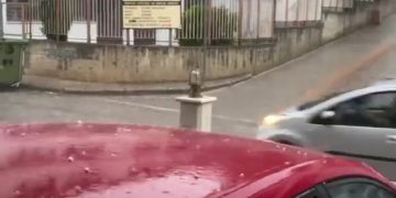 Χαλαζόπτωση και μέσα στην πόλη της Κοζάνης