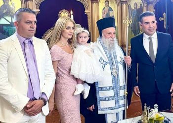 Και το όνομα αυτής Ρόσσα Μαρία – Έγινε η βάπτιση της κόρης των Χάρη Κάτανα και Ζωής Πλιάτσικα