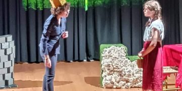 Μάγεψε το θεατρόφιλο κοινό της Πτολεμαΐδας ” Η Κυράνη του δάσους”! (ρεπορτάζ της Κούλας Πουλασιχίδου)