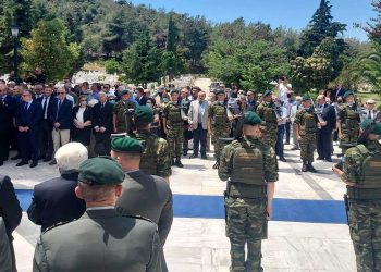 Παρουσία της ΠΑΤΡΙΩΤΙΚΗΣ ΕΝΩΣΕΩΣ – ΠΡΟΔΡΟΜΟΣ ΕΜΙΦΙΕΤΖΟΓΛΟΥ στην κηδεία του στρατηγού Κόρκα