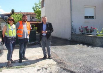 Δήμος Αμυνταίου: Ξεκίνησαν οι εργασίες ασφαλτόστρωσης και αποκατάστασης κατεστραμμένων οδοστρωμάτων και κοινόχρηστων χώρων, στον Οικισμό των Εργατικών Κατοικιών