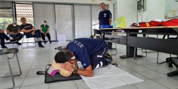 Σεμινάριο των εργαζομένων της ΔΙΑΔΥΜΑ από το ΕΚΑΒ Κοζάνης σε ΚΑΡΠΑ και Χρήση Απινιδωτή