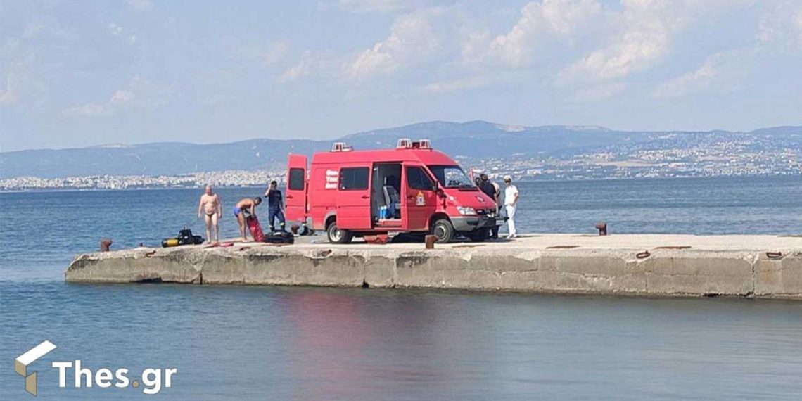 Θεσσαλονίκη: Νεκροί επιβαίνοντες ΙΧ που έπεσε στην θάλασσα – Ήταν δεμένοι με χειροπέδες-VIDEO