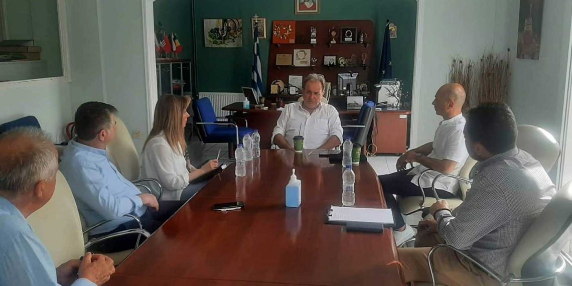 Την διάθεση τοπικών προϊόντων το ΕΒΕ Φλώρινας με τους Διευθυντές των Υποκαταστημάτων Super Market στην Φλώρινα