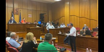 Τρομερή κόντρα Κασαπίδη- Καρυπίδη- Αποχώρησε ο πρώην Περιφερειάρχης: «Βαρέθηκα…»- «Μην τα κόβεις χοντρά…»- VIDEO