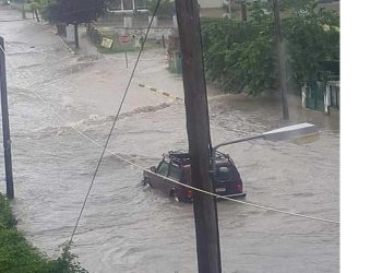 Φωτογραφία από τους πλημμυρισμένους δρόμους της Κοζάνης το απόγευμα σήμερα