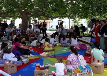 Απόλυτα πετυχημένο το 1ο λογοτεχνικό οδοιπορικό στις Κυριακάτικες ιστορίες στο χωριό